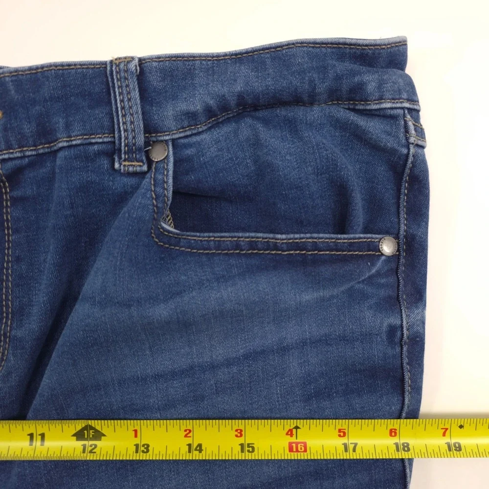 Torrid Women Jeans Midfit Super‎ Skinny 16T Blue Distressed Ripped Knee